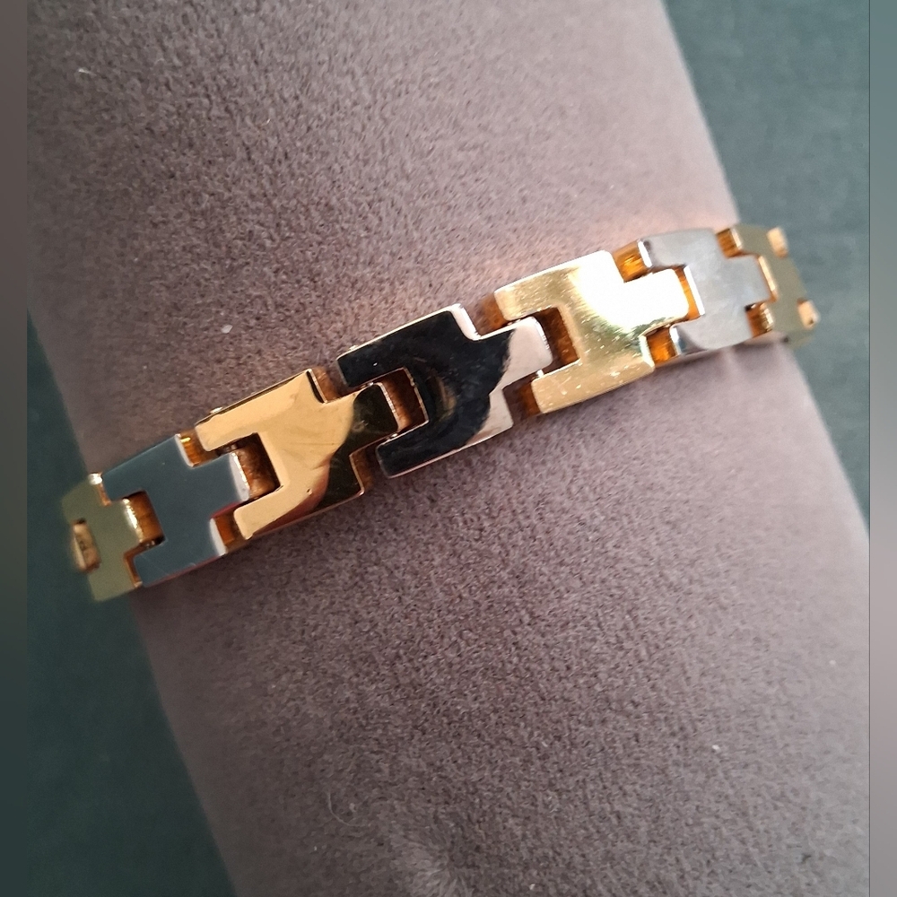 Reversible Mixed Metal Link Bracelet